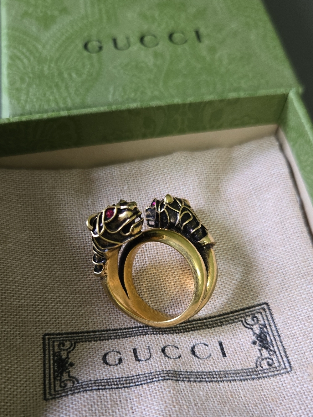 Gucci Gold-Tone Double Cat Head Ring with Pink Stone Eyes